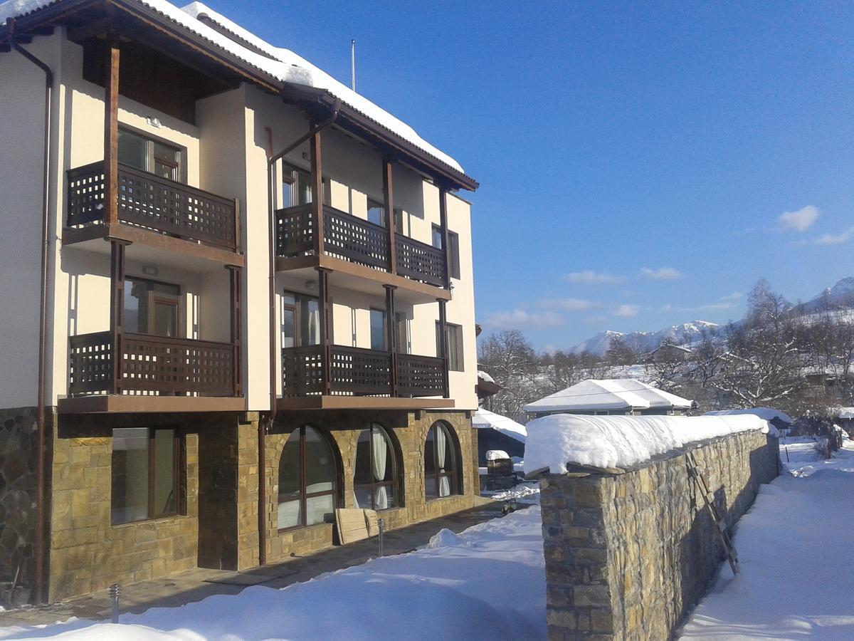 Family Hotel Balkana Априлці Екстер'єр фото